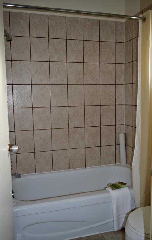 Centre Suite Inns Motel Bonnyville Esterno foto